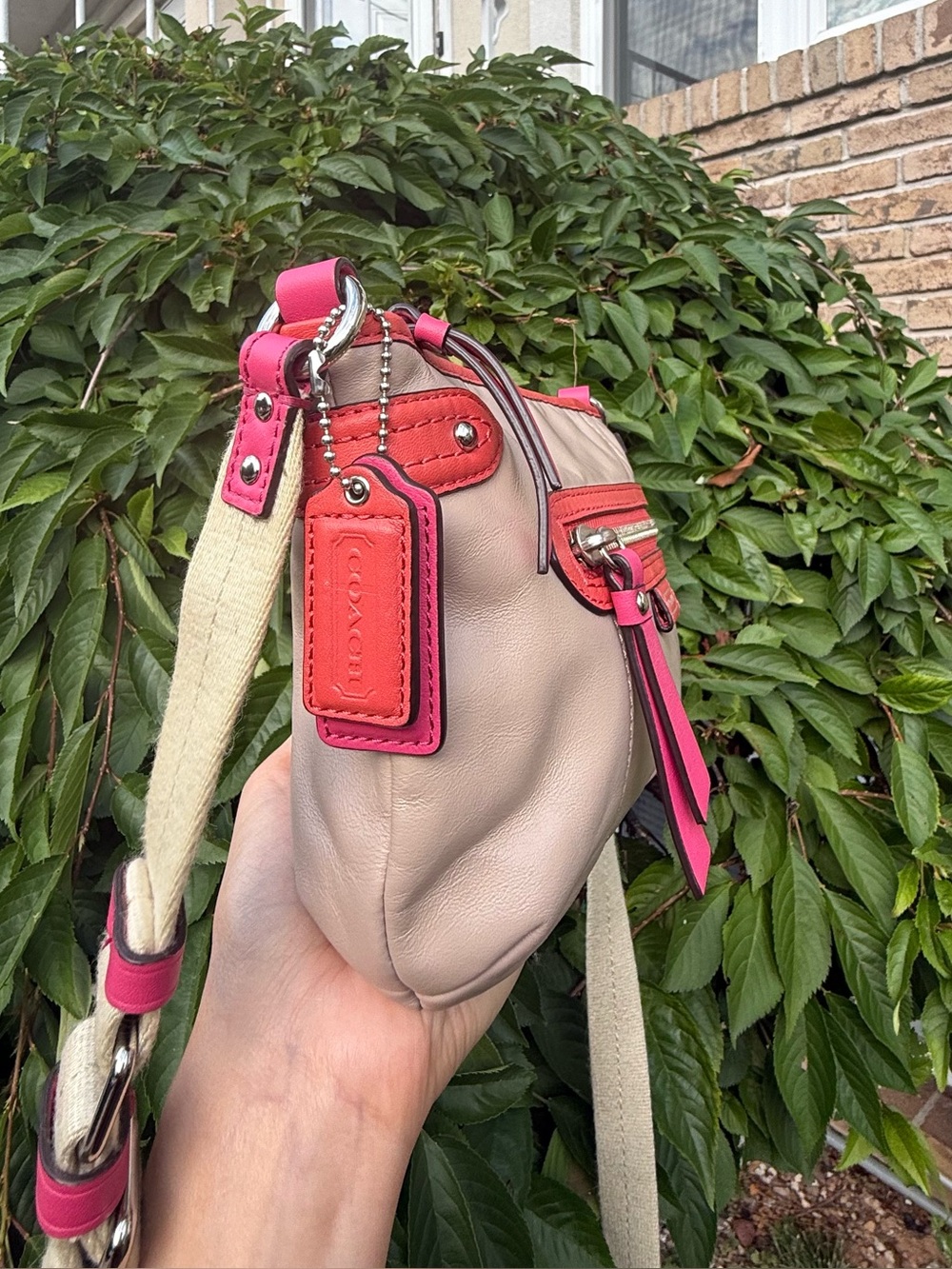 Vintage Coach Y2K Daisy Spectator Leather Crossbody Swingpack Tan Pink Orange - Picture 2 of 5